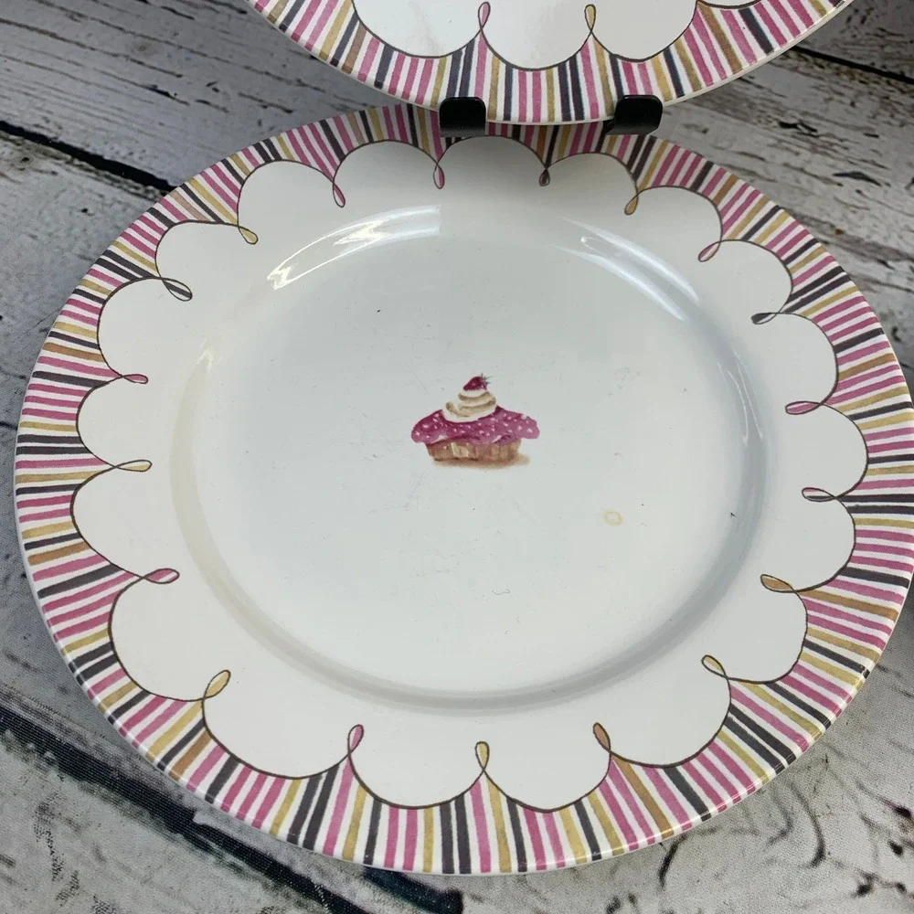 Rosanna Dessert Plates‎ Set of 4 Dessert Heart Design Striped Border 9 inch
